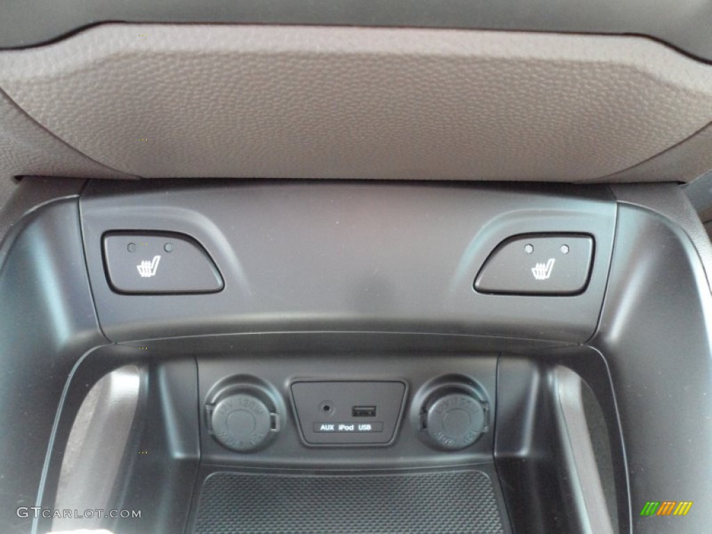 2013 Hyundai Tucson Limited Controls Photo #68570548