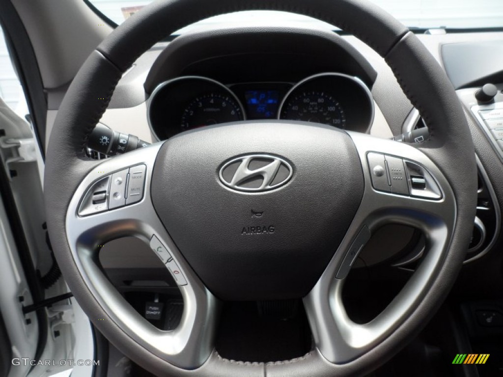 2013 Hyundai Tucson Limited Taupe Steering Wheel Photo #68570563