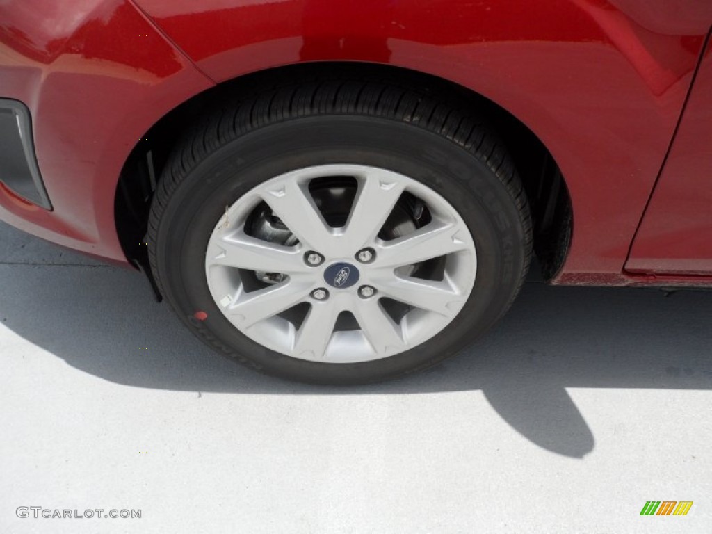 2013 Ford Fiesta SE Sedan Wheel Photo #68570815