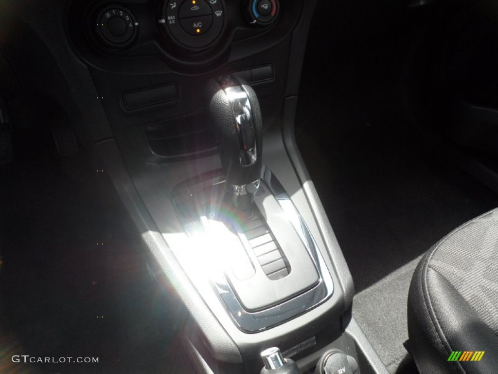 2013 Ford Fiesta SE Sedan 6 Speed PowerShift Automatic Transmission Photo #68570929