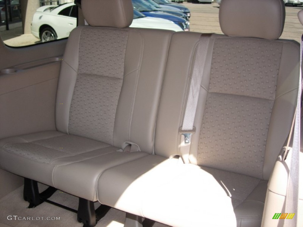 2006 Uplander LT - Amber Bronze Metallic / Cashmere photo #6