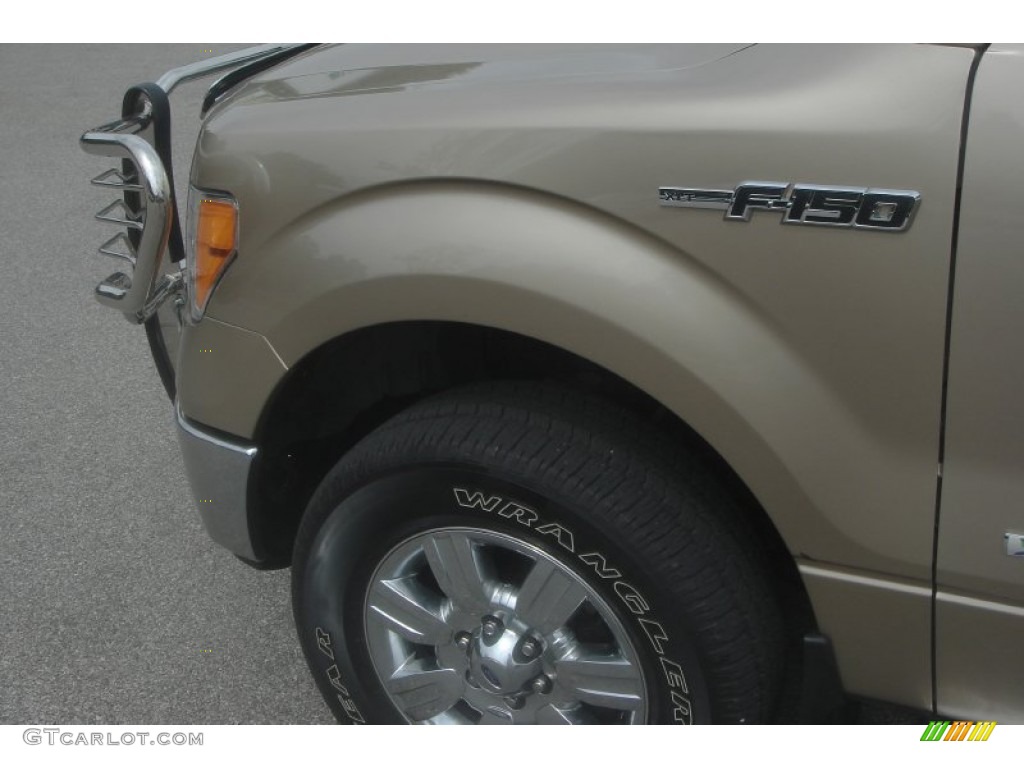 2011 F150 XLT SuperCab 4x4 - Pale Adobe Metallic / Pale Adobe photo #33