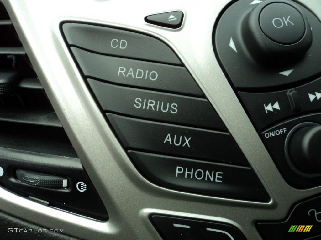 2011 Fiesta SE Hatchback - Red Candy Metallic / Charcoal Black/Blue Cloth photo #12