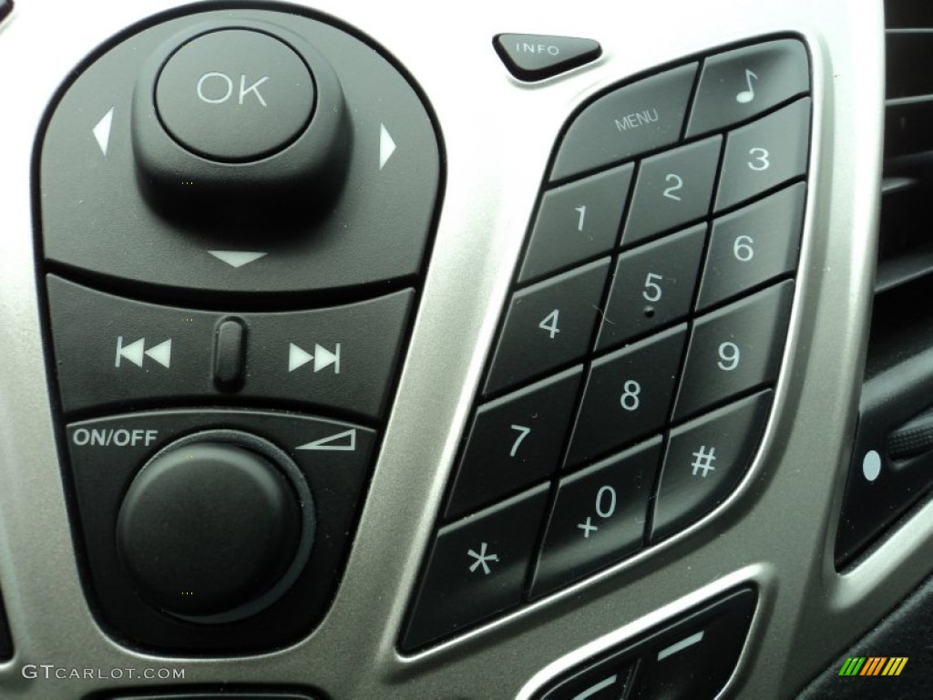 2011 Fiesta SE Hatchback - Red Candy Metallic / Charcoal Black/Blue Cloth photo #13