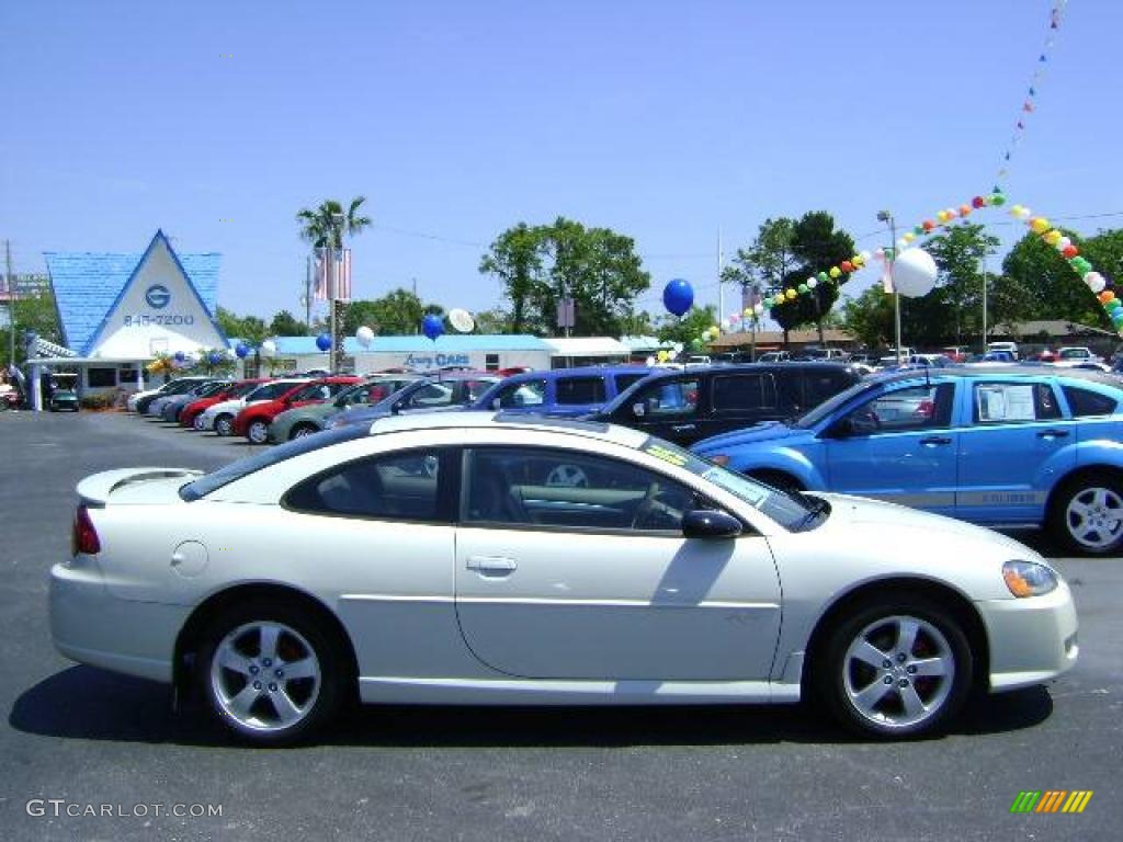 2005 Stratus R/T Coupe - Stone White / Taupe photo #2