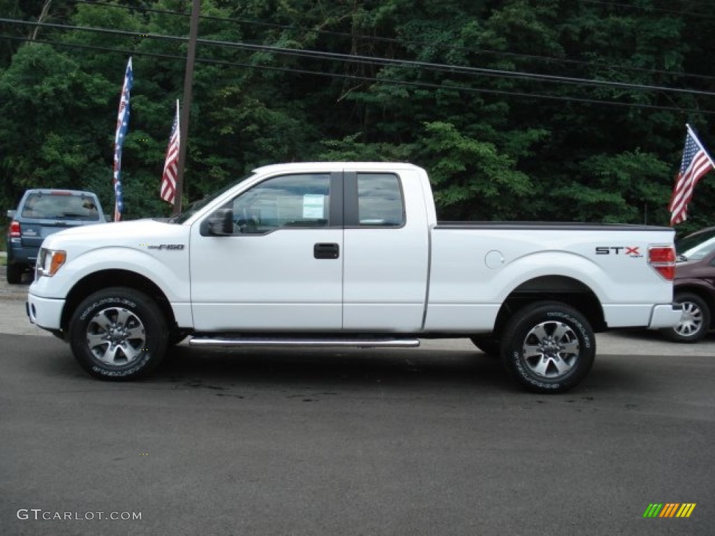 2012 F150 STX SuperCab 4x4 - Oxford White / Steel Gray photo #5