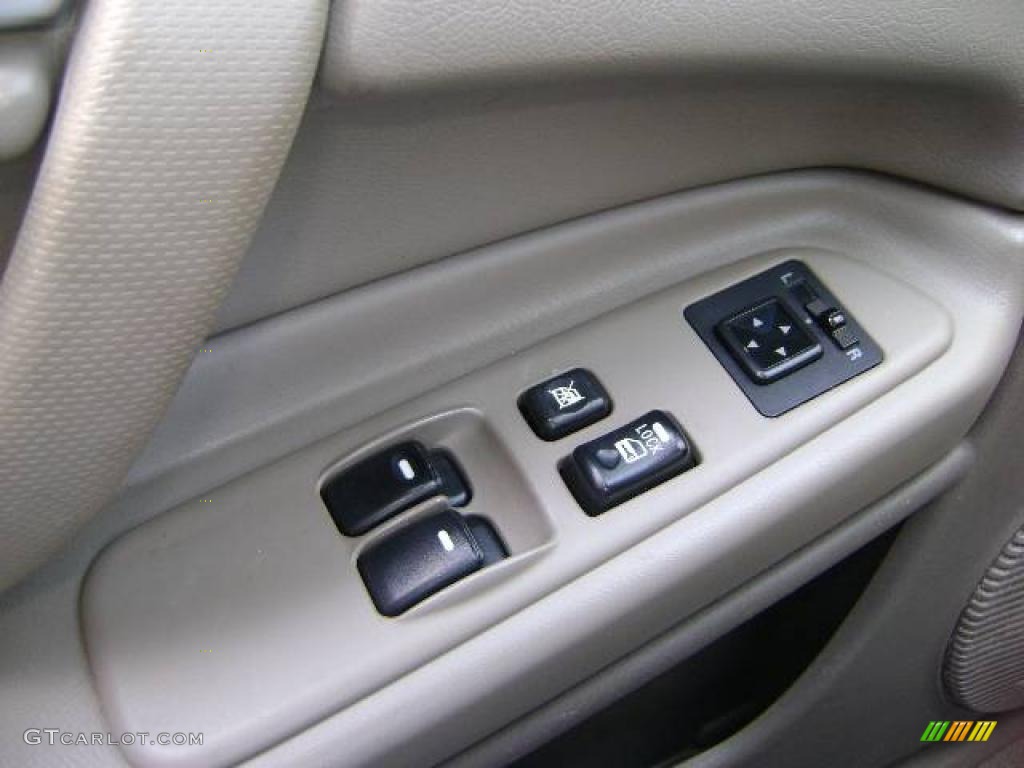 2005 Stratus R/T Coupe - Stone White / Taupe photo #17