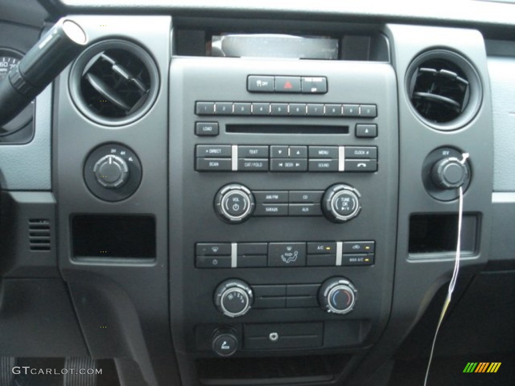 2012 Ford F150 STX SuperCab 4x4 Controls Photo #68577013