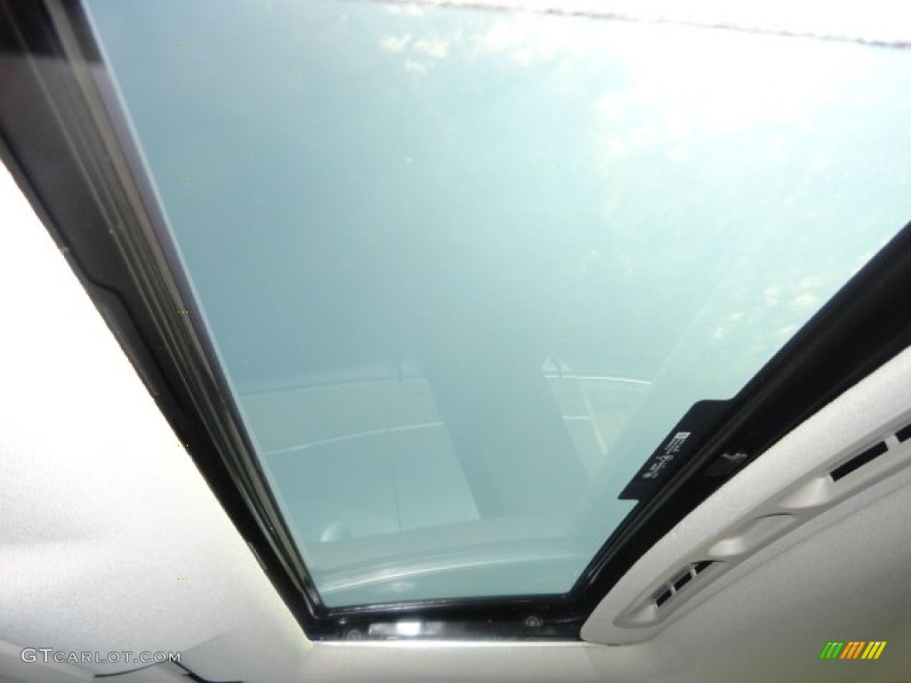 2012 Chevrolet Sonic LTZ Hatch Sunroof Photo #68577235