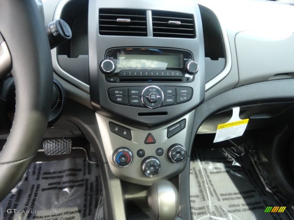 2012 Chevrolet Sonic LTZ Hatch Controls Photo #68577253