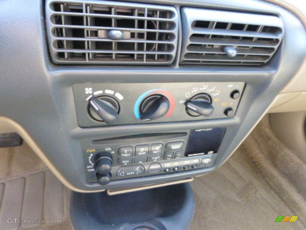1997 Chevrolet Cavalier LS Sedan Controls Photos