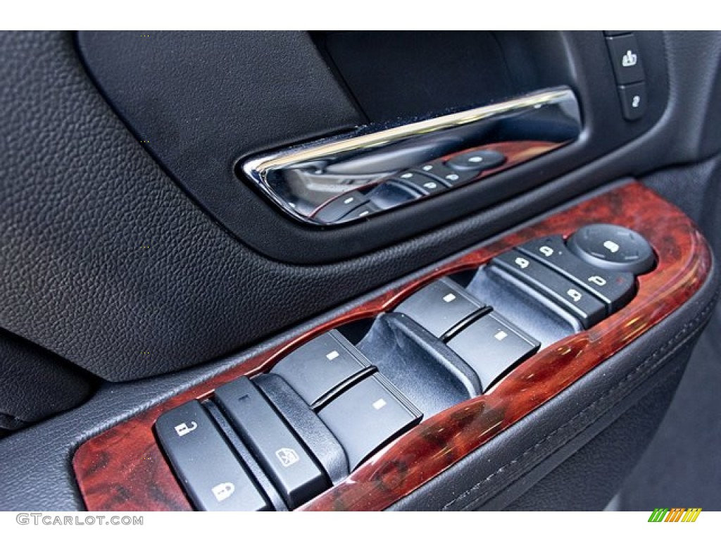 2011 Cadillac Escalade EXT Premium AWD Controls Photo #68580863