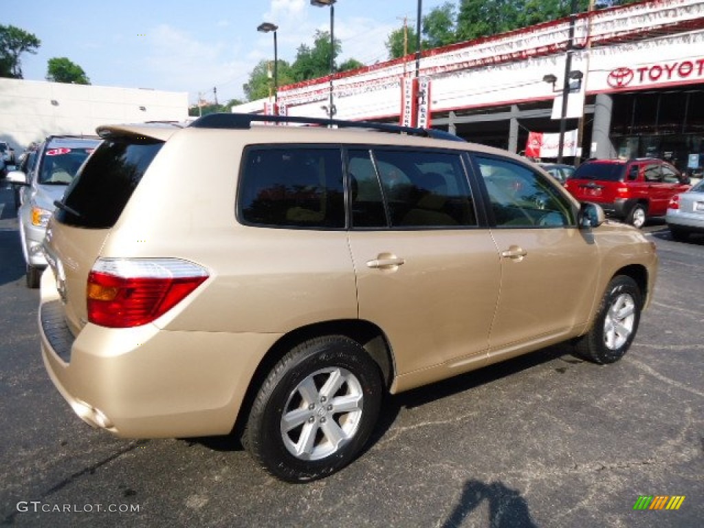 Sandy Beach Metallic 2010 Toyota Highlander V6 4WD Exterior Photo #68582198