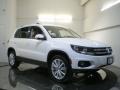 Candy White - Tiguan SE 4Motion Photo No. 2