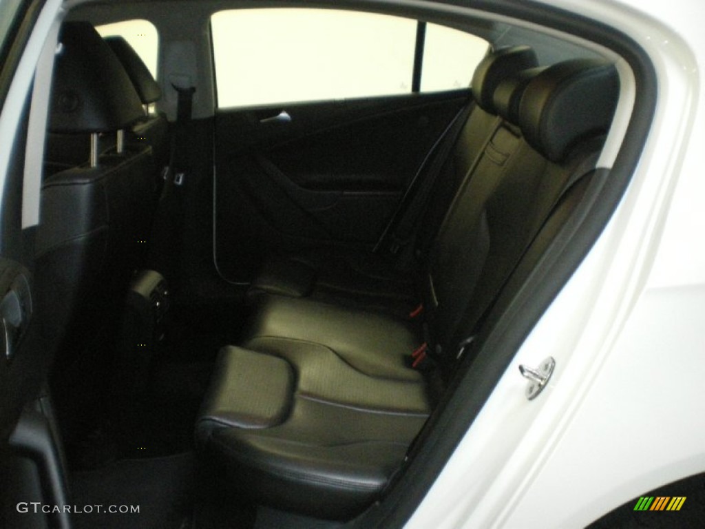 2009 Passat Komfort Sedan - Candy White / Deep Black photo #7
