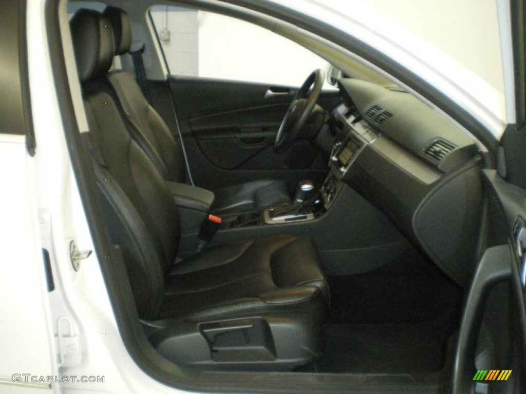 2009 Passat Komfort Sedan - Candy White / Deep Black photo #9