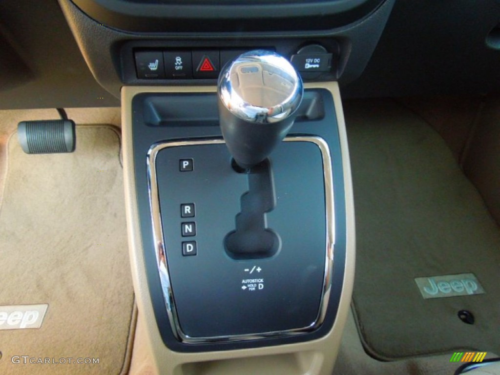 2012 Jeep Patriot Altitude CVT II Automatic Transmission Photo #68583530