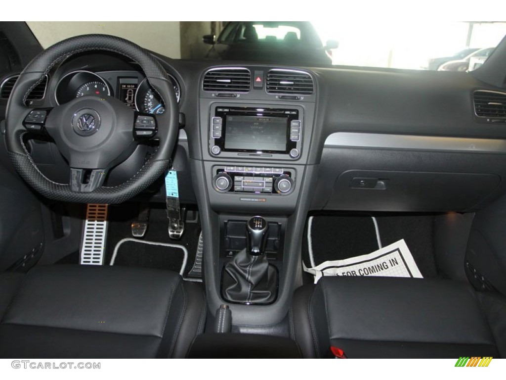 2013 Volkswagen Golf R 4 Door 4Motion Titan Black Dashboard Photo #68589143