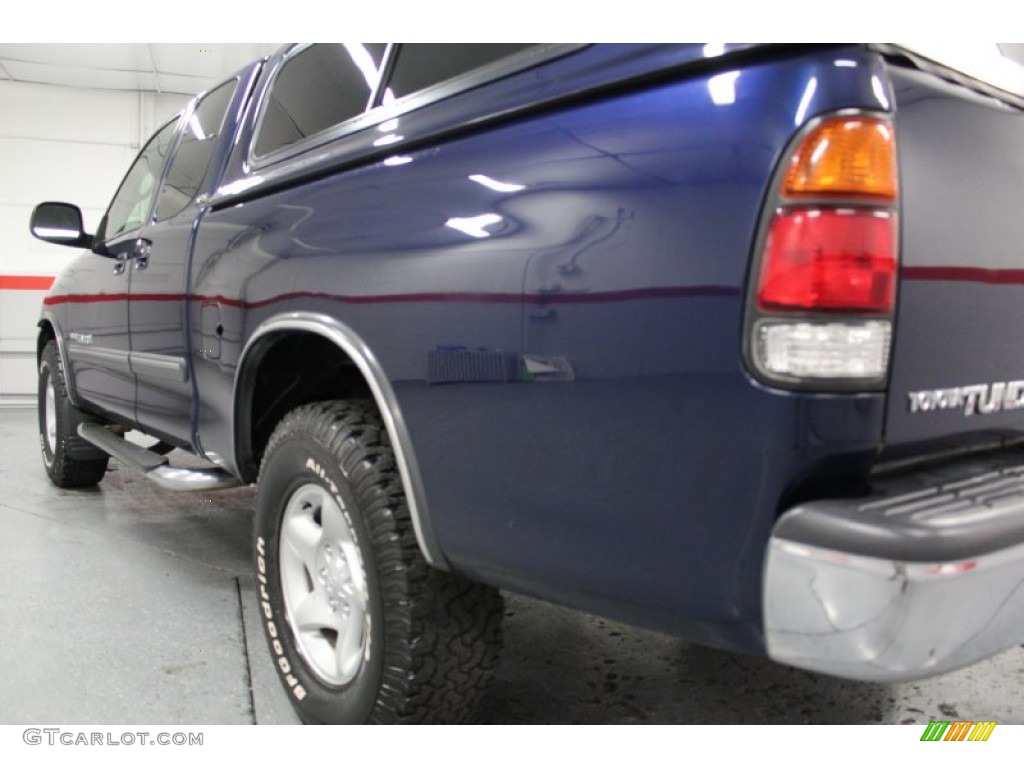 2003 Tundra SR5 Access Cab 4x4 - Stratosphere Blue Mica / Light Charcoal photo #17