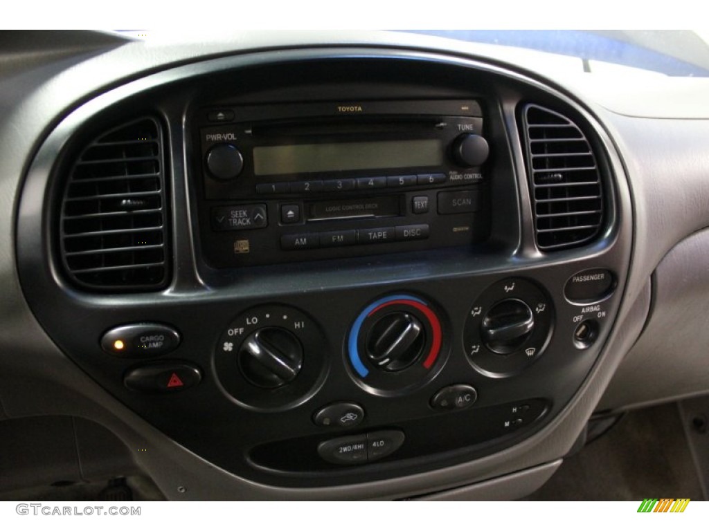 2003 Toyota Tundra SR5 Access Cab 4x4 Controls Photo #68589593