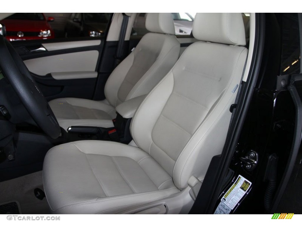 Cornsilk Beige Interior 2012 Volkswagen Jetta SE Sedan Photo #68589860