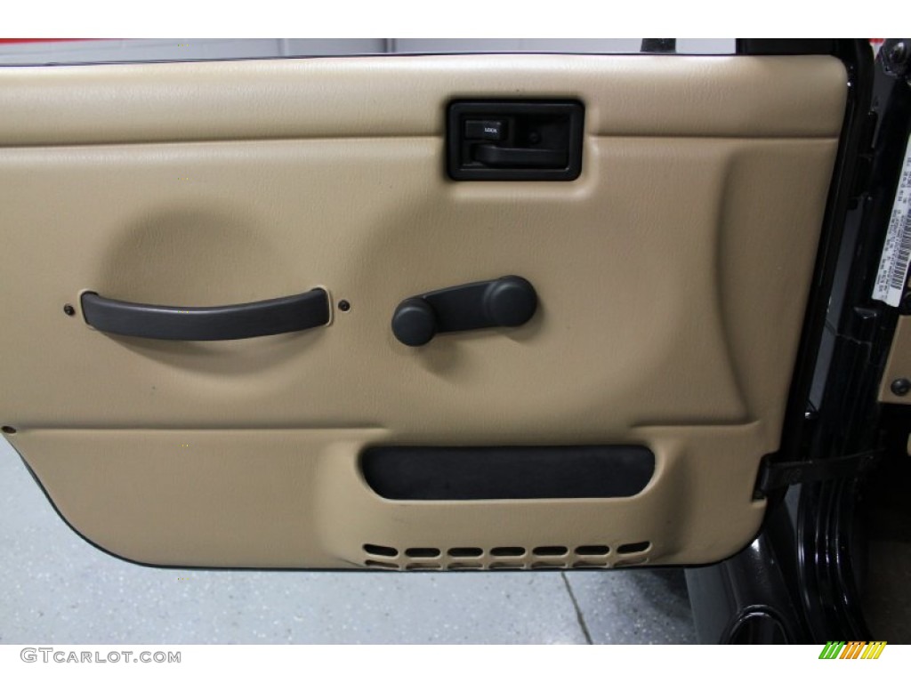 2002 Wrangler Sahara 4x4 - Black / Camel Beige/Dark Green photo #23