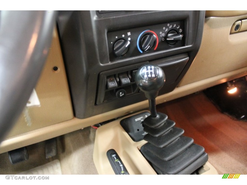2002 Jeep Wrangler Sahara 4x4 5 Speed Manual Transmission Photo #68590223