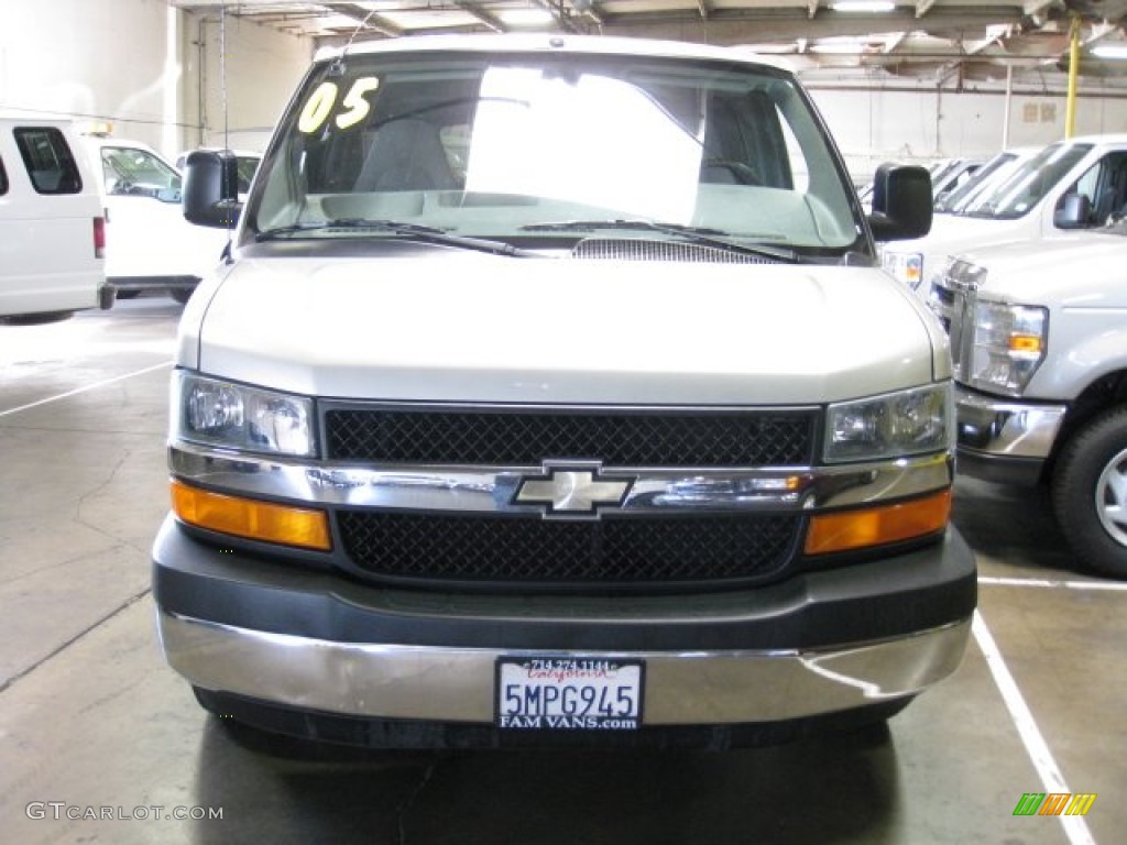 2005 Express 1500 Wheelchair Conversion Van - Silver Birch Metallic / Medium Dark Pewter photo #2