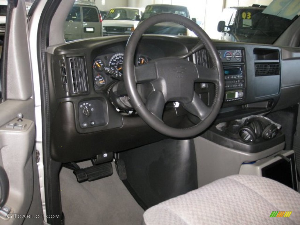 2005 Express 1500 Wheelchair Conversion Van - Silver Birch Metallic / Medium Dark Pewter photo #11