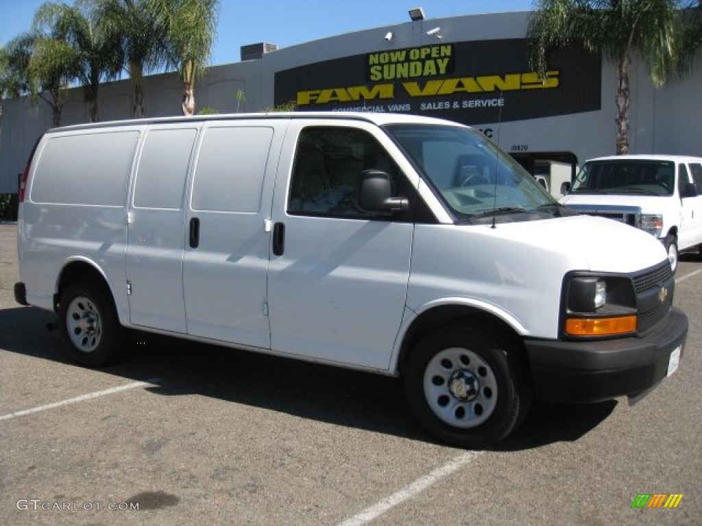 2009 Express 1500 Cargo Van - Summit White / Medium Pewter photo #1