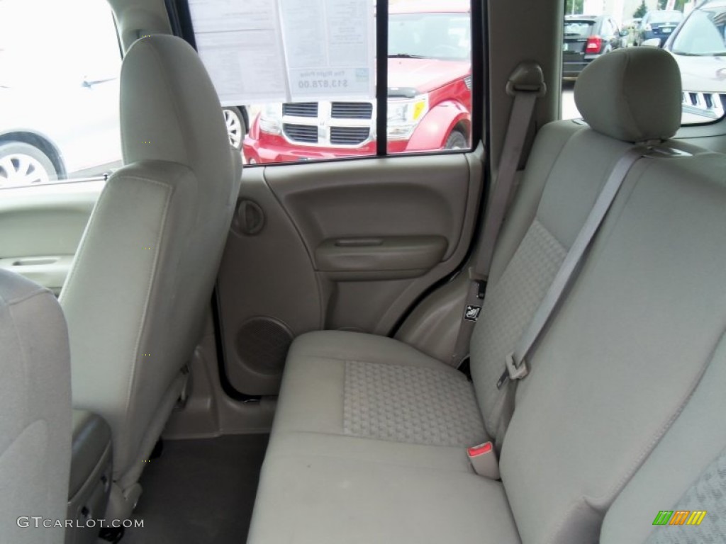 Khaki Interior 2007 Jeep Liberty Sport 4x4 Photo #68592305