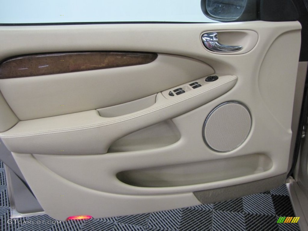 2003 Jaguar X-Type 3.0 Ivory Door Panel Photo #68594971
