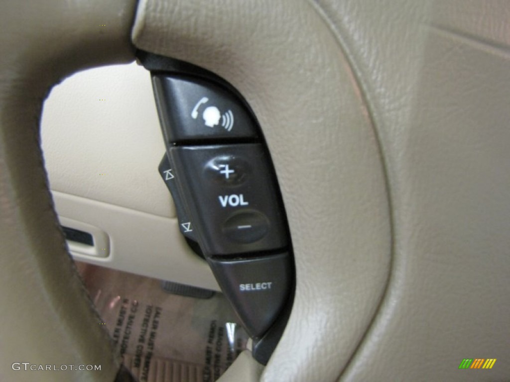 2003 Jaguar X-Type 3.0 Controls Photo #68595025