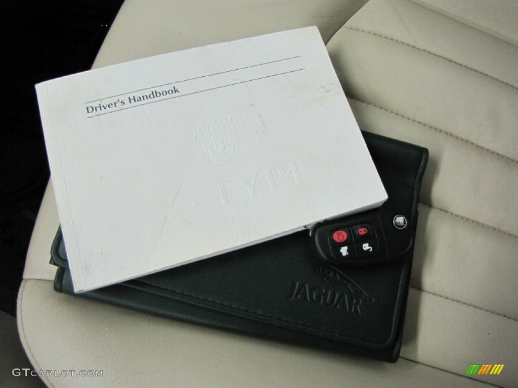 2003 Jaguar X-Type 3.0 Books/Manuals Photo #68595230