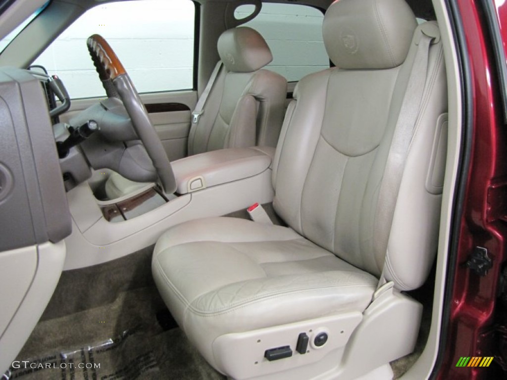 2003 Cadillac Escalade AWD Front Seat Photo #68595359