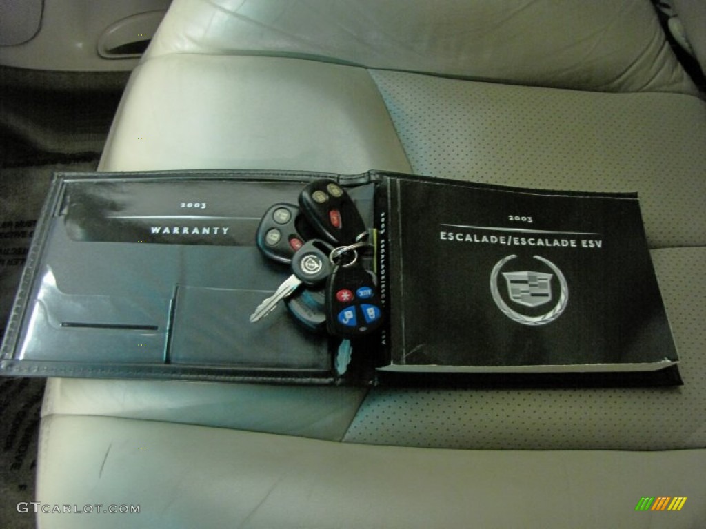 2003 Cadillac Escalade AWD Books/Manuals Photo #68595758