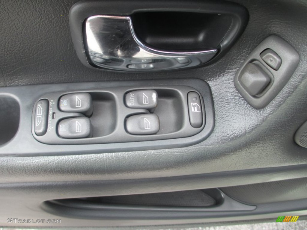 2004 Volvo C70 High Pressure Turbo Controls Photo #68596202