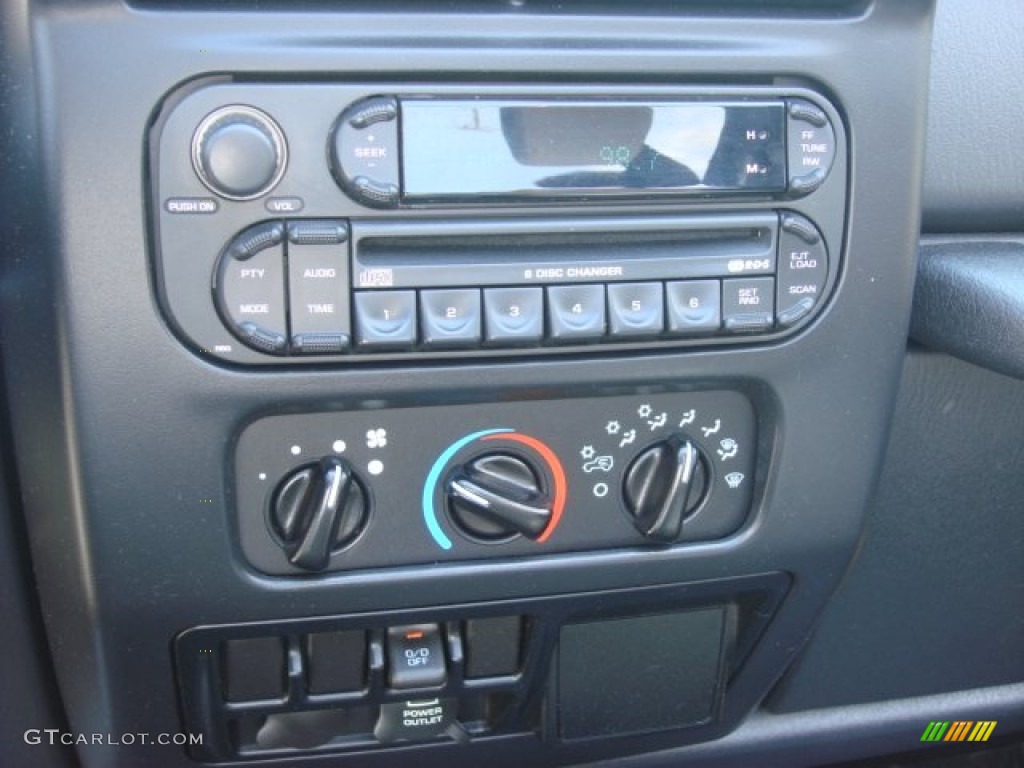 2006 Jeep Wrangler X 4x4 Controls Photo #68597652