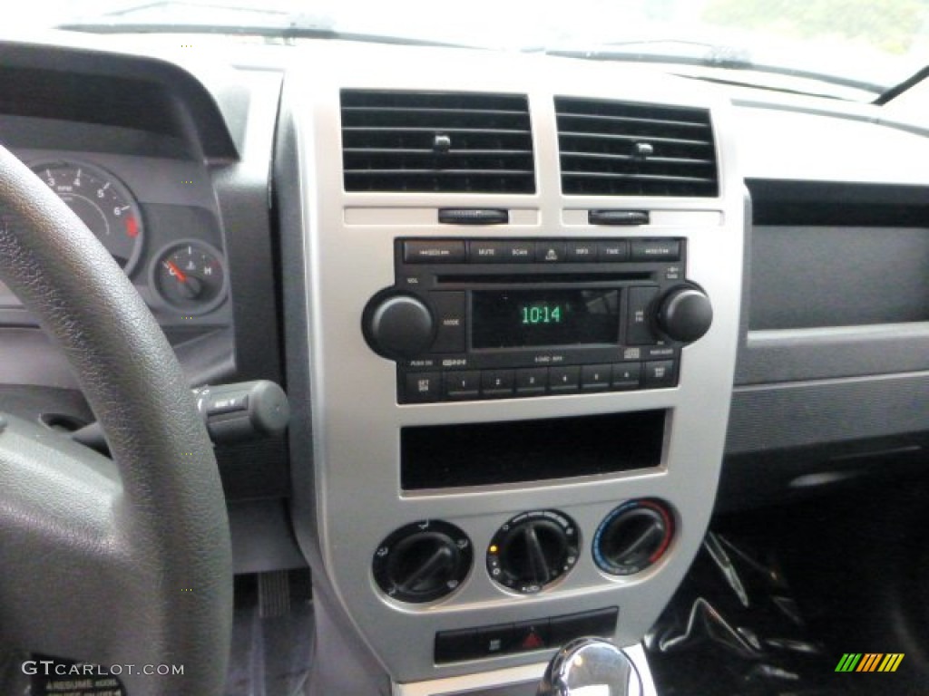 2008 Jeep Compass Sport 4x4 Controls Photo #68598404