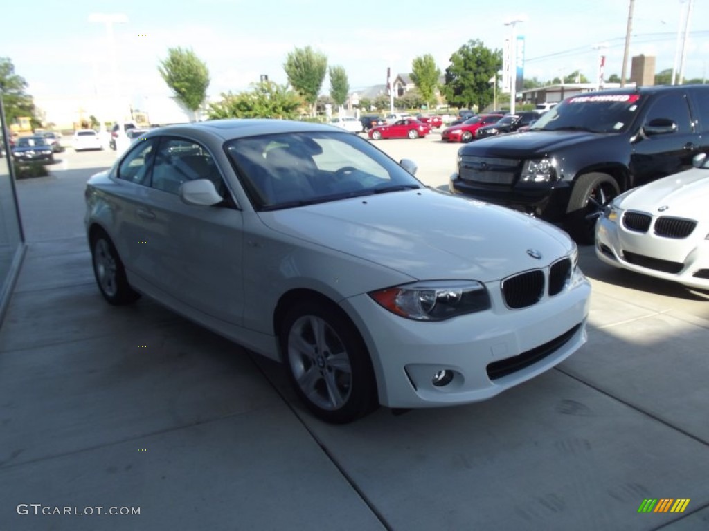 2012 1 Series 128i Coupe - Alpine White / Taupe photo #2