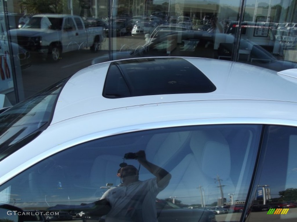 2012 1 Series 128i Coupe - Alpine White / Taupe photo #14