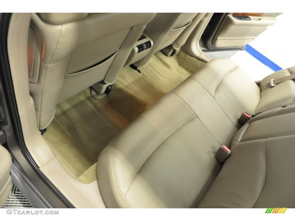 Taupe Interior 2002 Buick LeSabre Limited Photo #68602565
