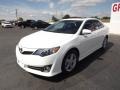 Super White - Camry SE Photo No. 3