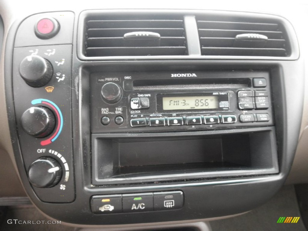 2000 Honda Civic VP Sedan Controls Photos