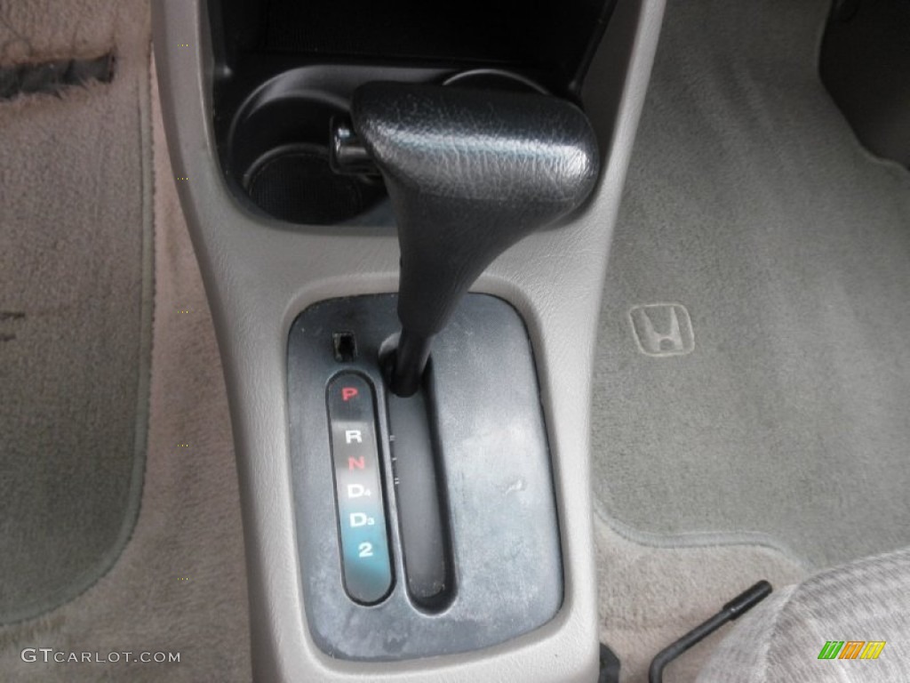 2000 Honda Civic VP Sedan Transmission Photos