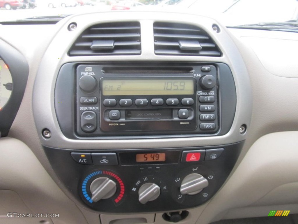 2002 Toyota RAV4 Standard RAV4 Model Controls Photos