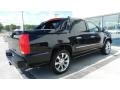 Black Raven - Escalade EXT Premium AWD Photo No. 4