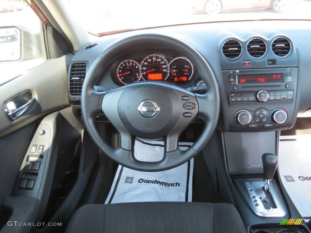 2011 Nissan Altima 2.5 S Charcoal Steering Wheel Photo #68608790