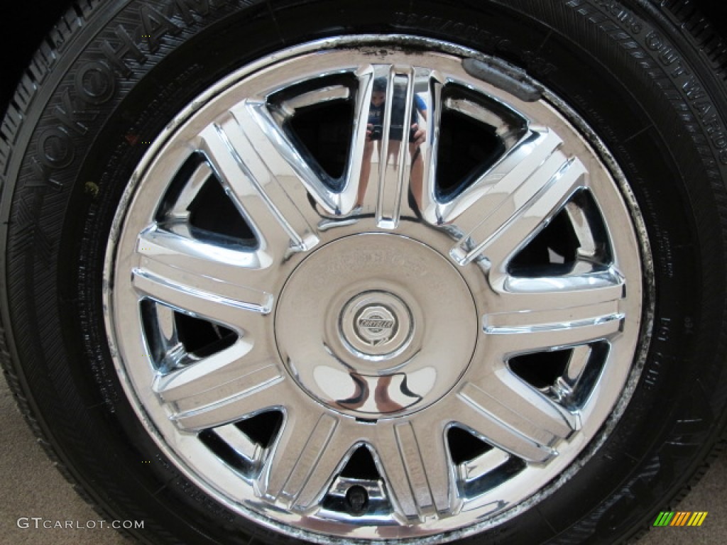2006 Chrysler Town & Country Limited Wheel Photo #68611406