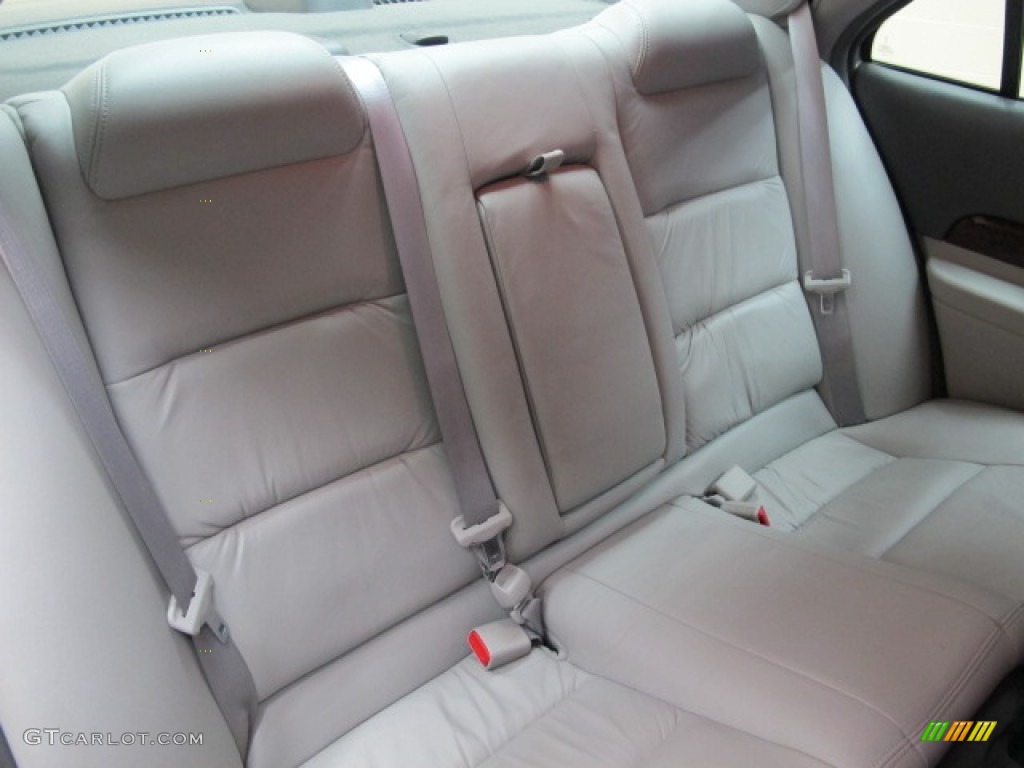 2000 Lincoln LS V6 Rear Seat Photo #68611844